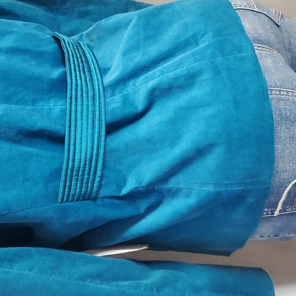 NWT Pow Wow Teal velvet blazer w/ satin finishes Size P14 - Picture 7 of 12